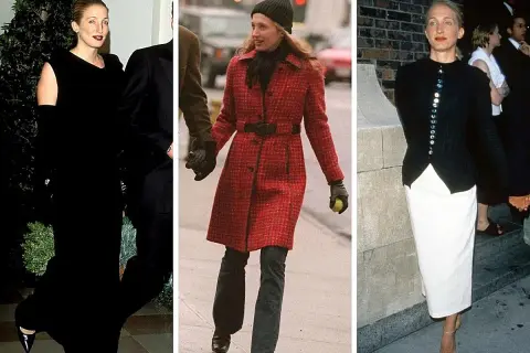 Carolyn Bessette-Kennedy luce elegante en tres atuendos: uno negro, uno rojo y otro blanco y negro.